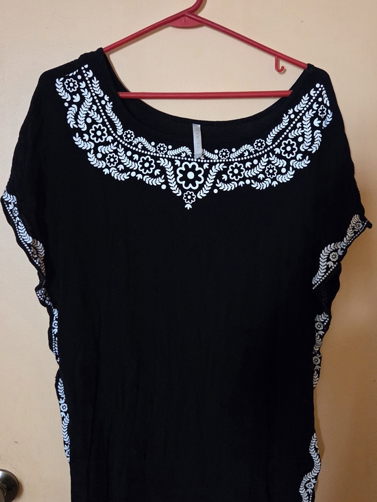 Amiani Other - Black Embroidered Women’s Swim Coverup - White Floral Detail